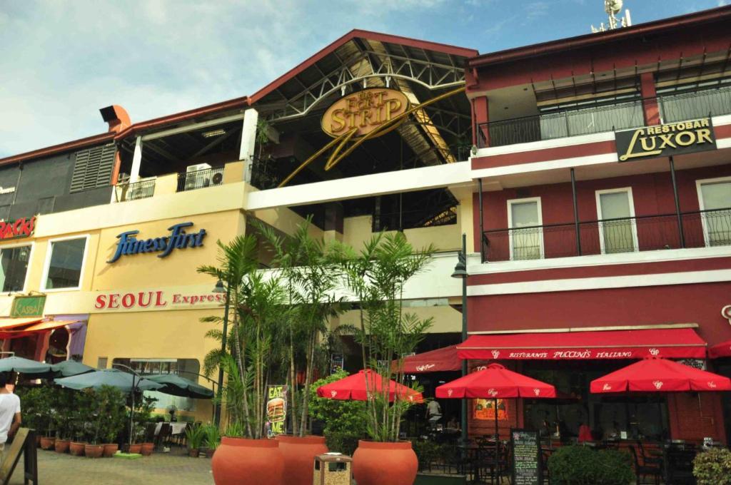 Our Awesome Hostel- Manila Makati City Exteriör bild