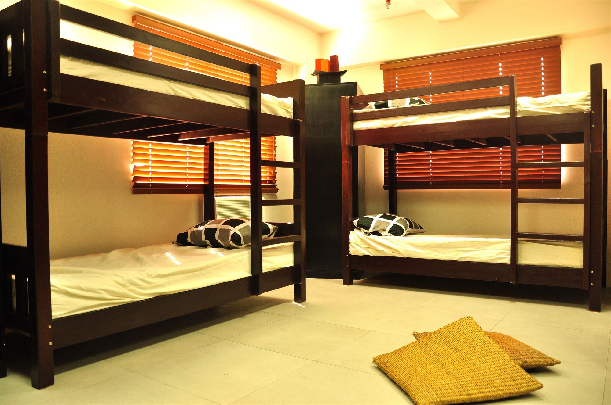 Our Awesome Hostel- Manila Makati City Exteriör bild
